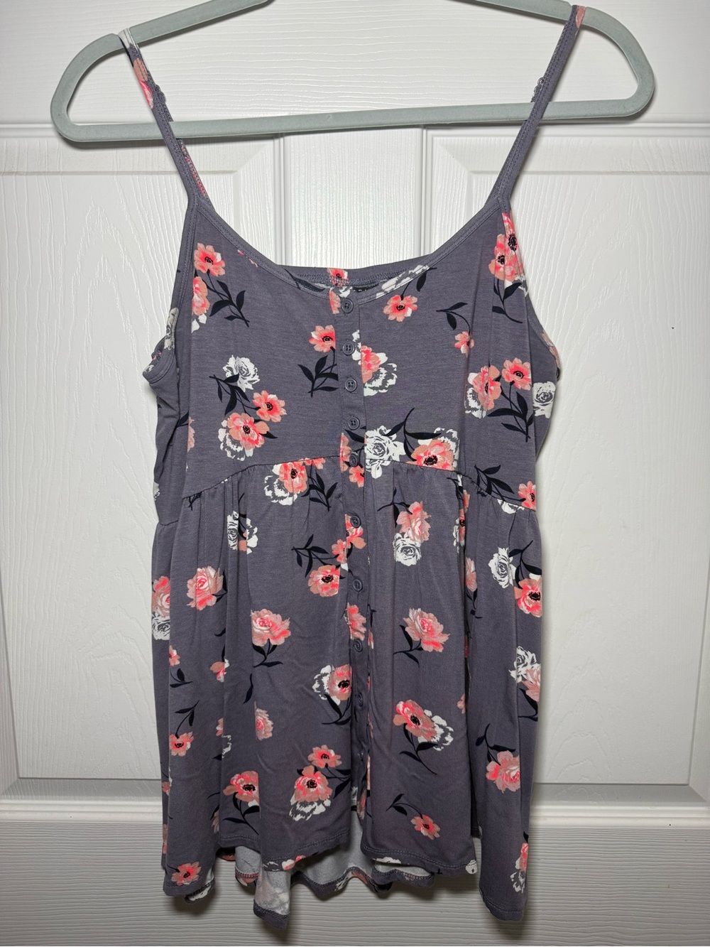 Torrid Grey W/pink Floral button front Cami